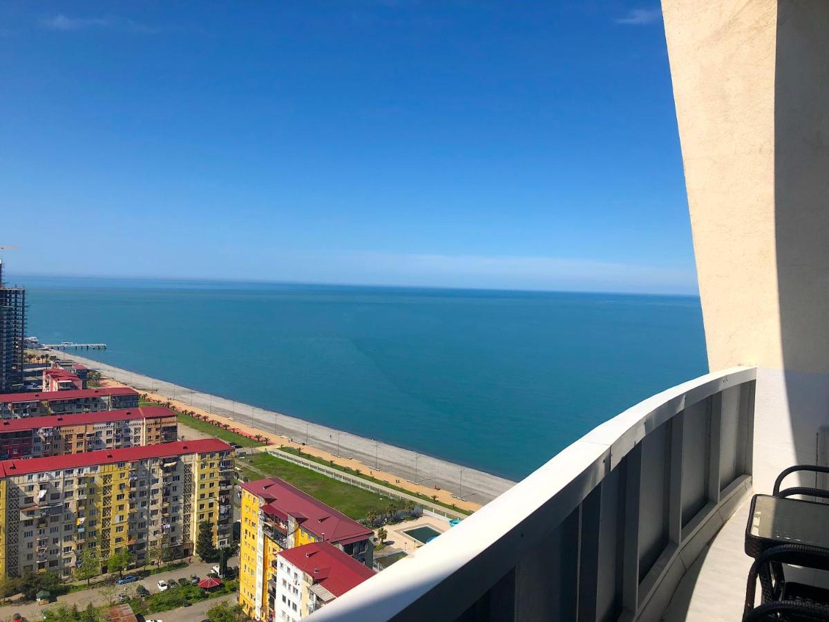 Orbi Residence Batumi Exteriör bild