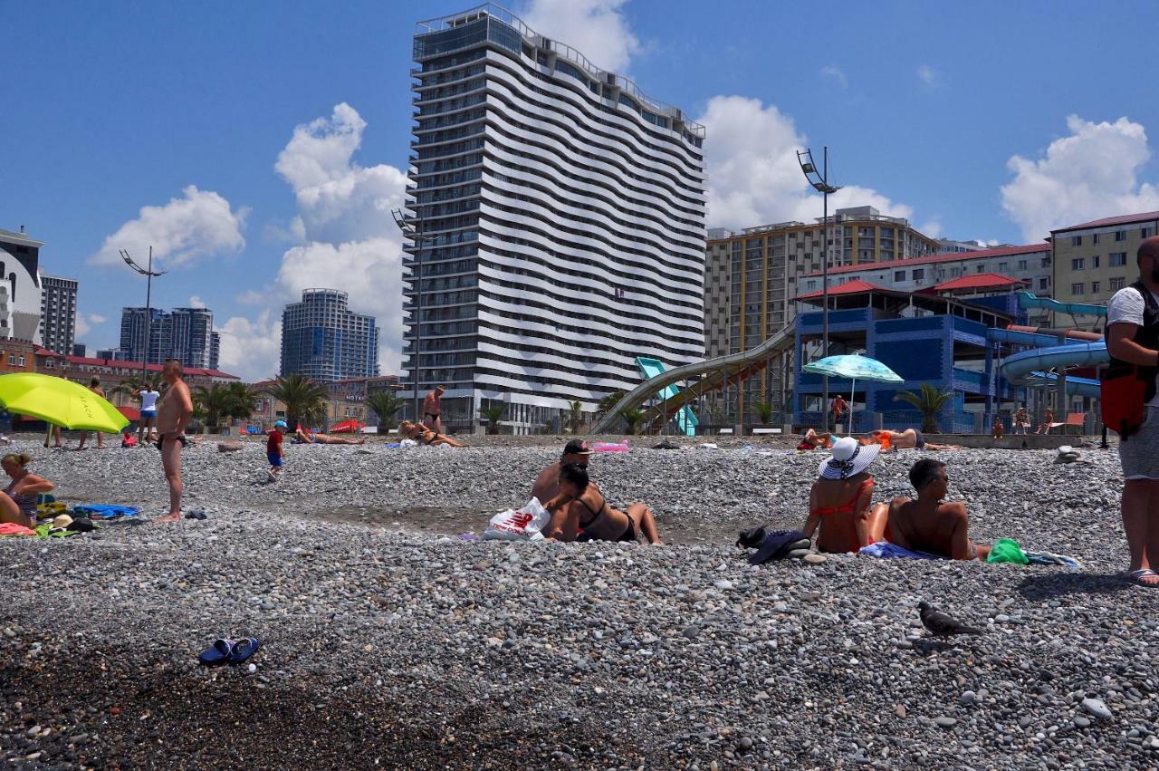 Orbi Residence Batumi Exteriör bild